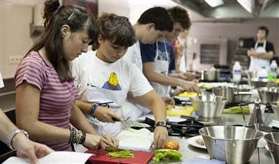 Concienciar a los jóvenes a valorar la comida sana